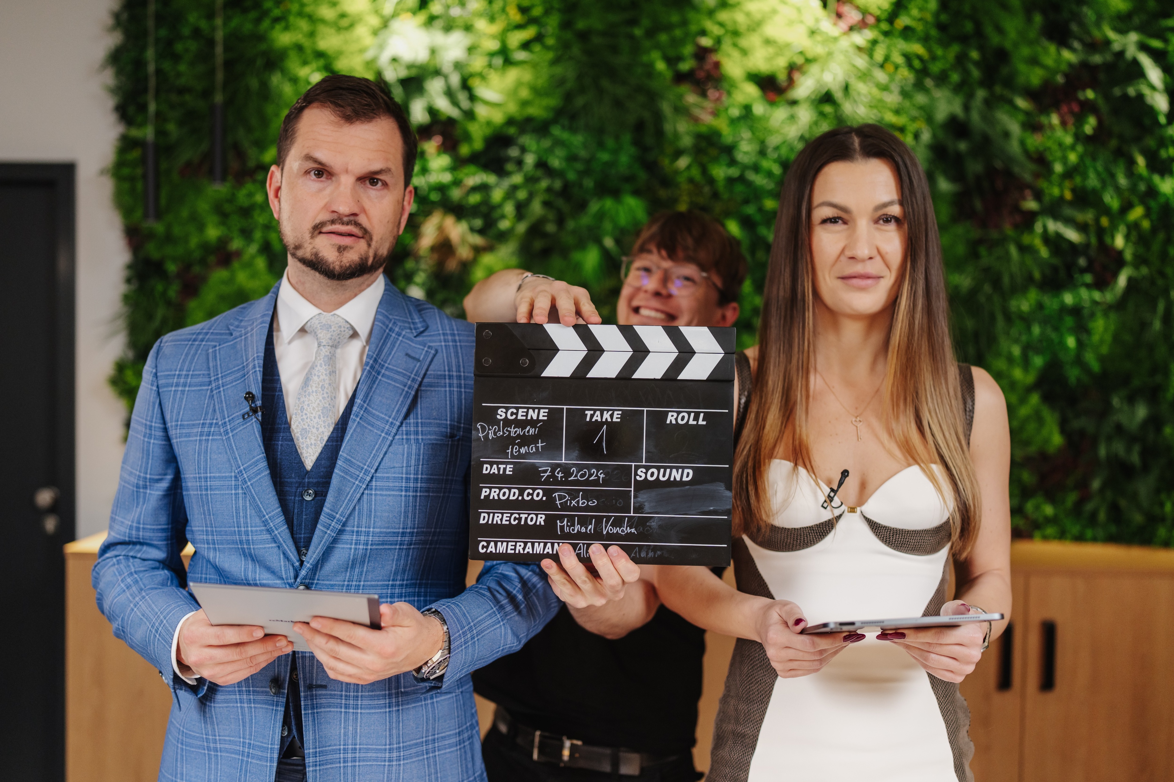 eDO News 15: Íránsko-americká válka a porodnost v Česku dramaticky klesá.